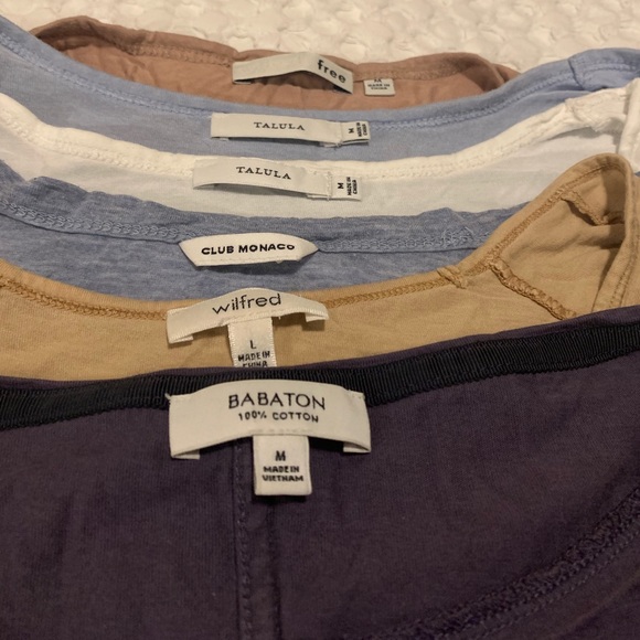 4 shirt T-shirt lot Aritzia - Picture 1 of 4